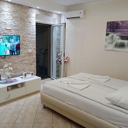 Apartman Anja Apartamento Stara Pazova Exterior foto